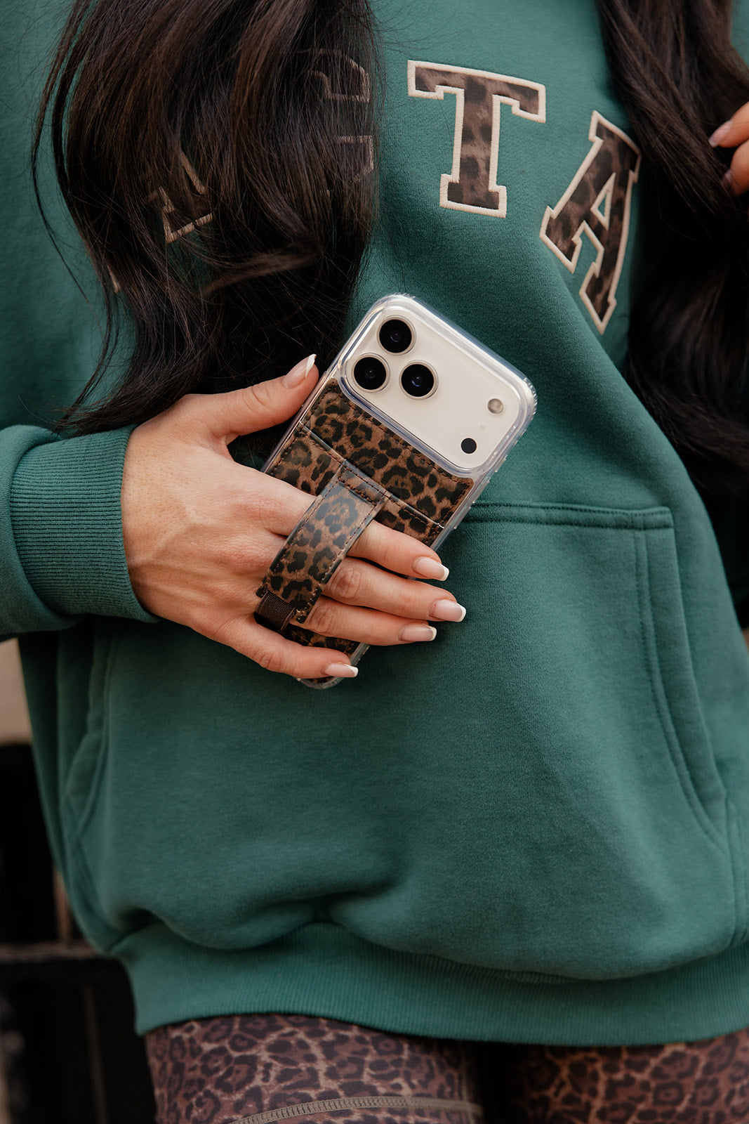 GG IPHONE BEIGE MONOGRAM