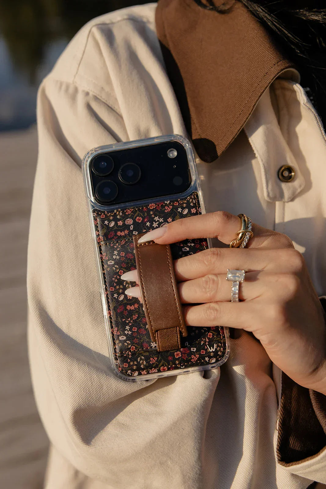 GG IPHONE IPHONE CASE WITH HOLDER BLACK GG IPHONE