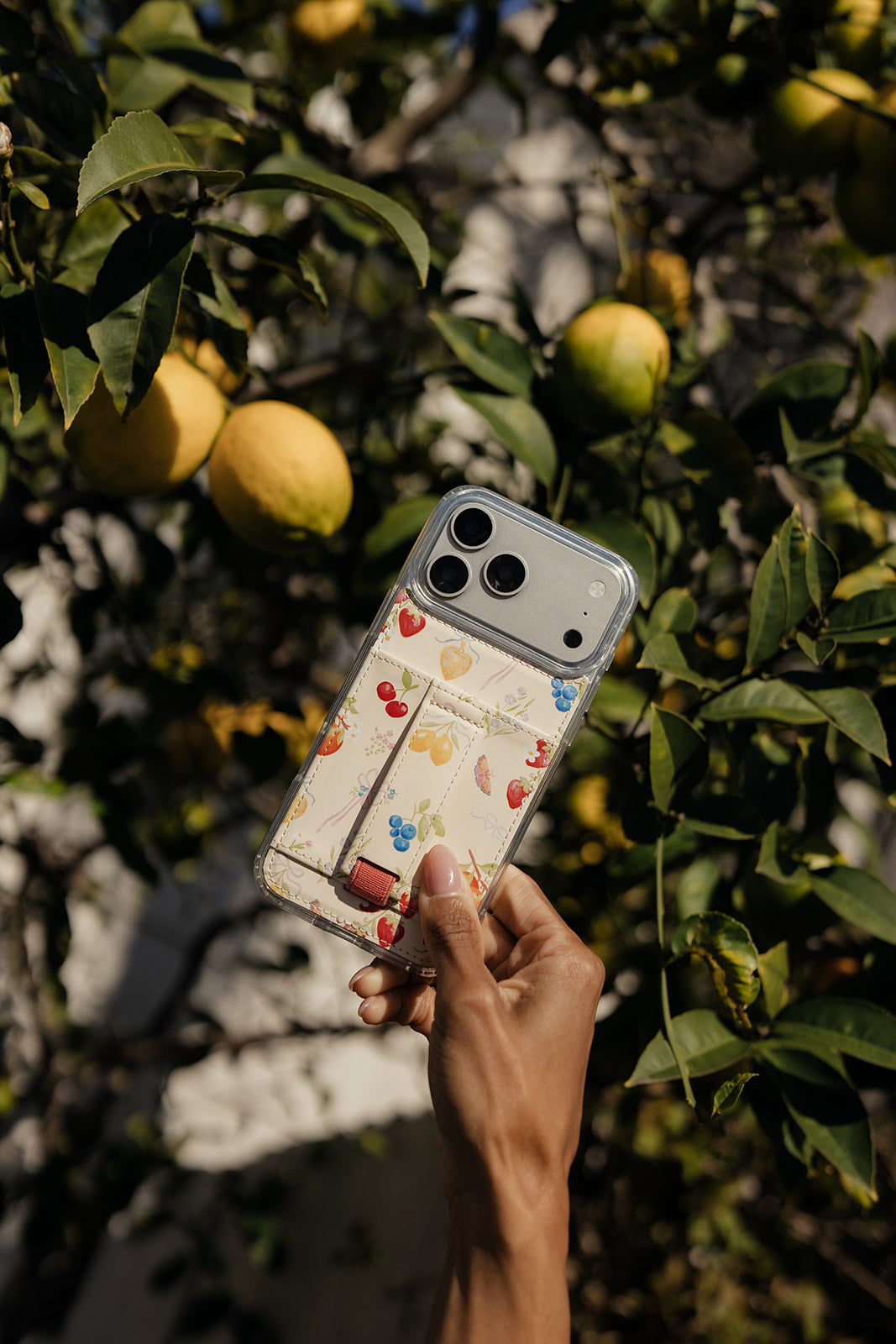 LEATHER CC IPHONE CASE WHITE