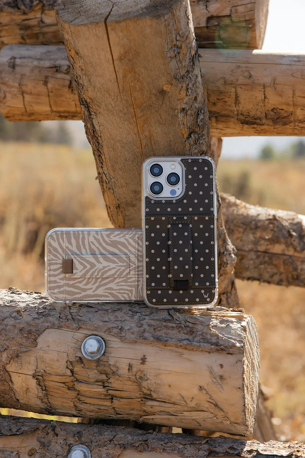 CLASSIC LEATHER GG IPHONE BEES PHONE CASE WITH STRAP