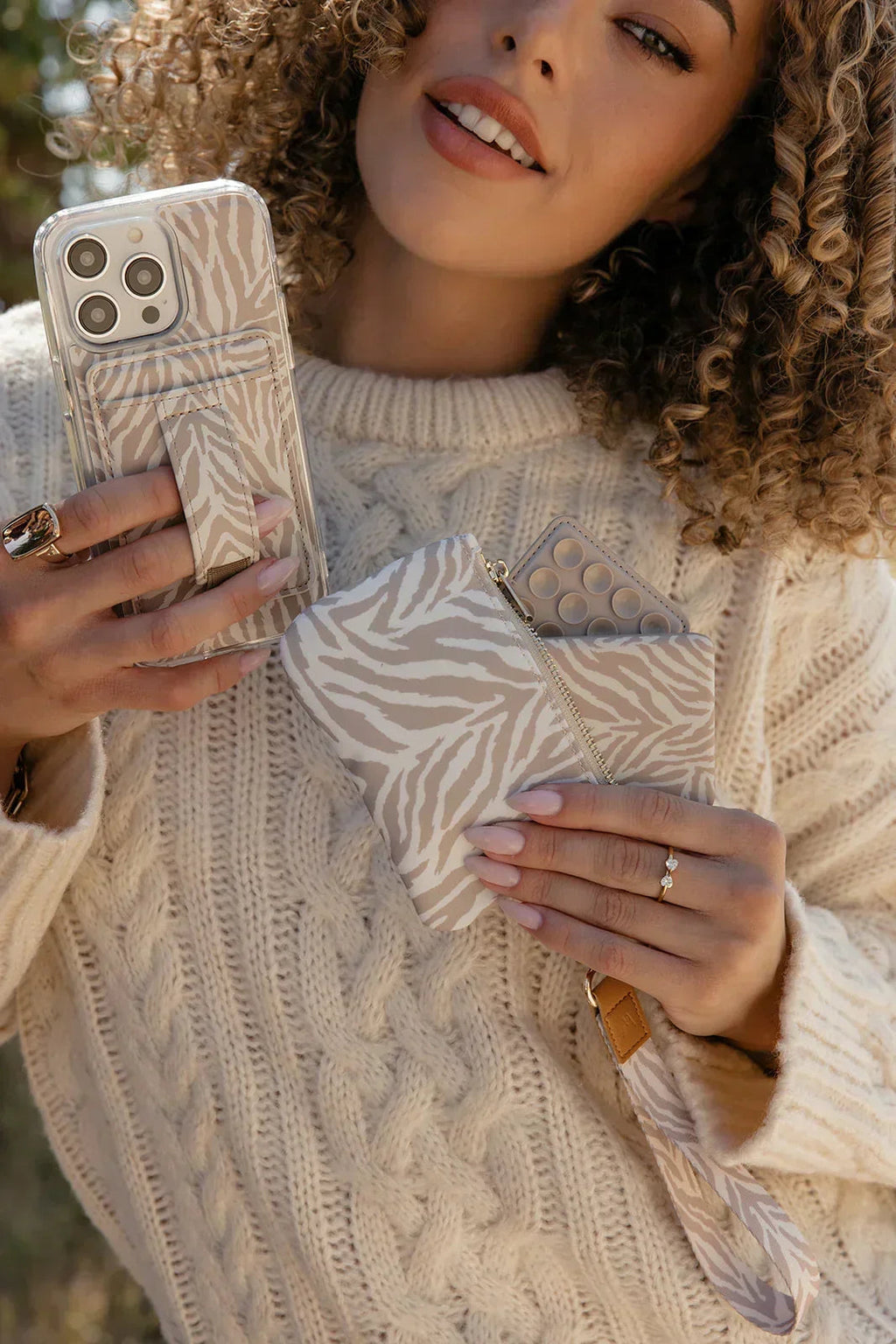 CLASSIC LEATHER MONOGRAM PHONE CASE CL IPHONE