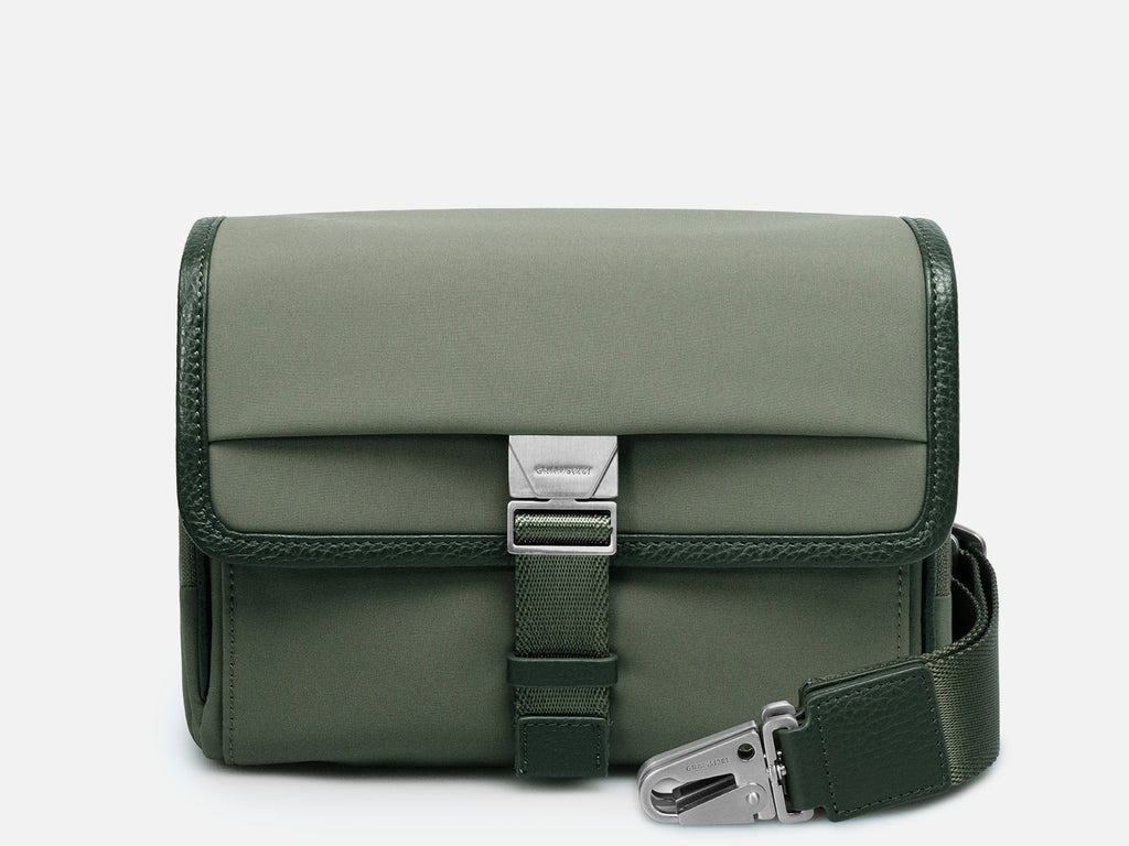 BY-4.3 large  leather bag 34x10x33cm
