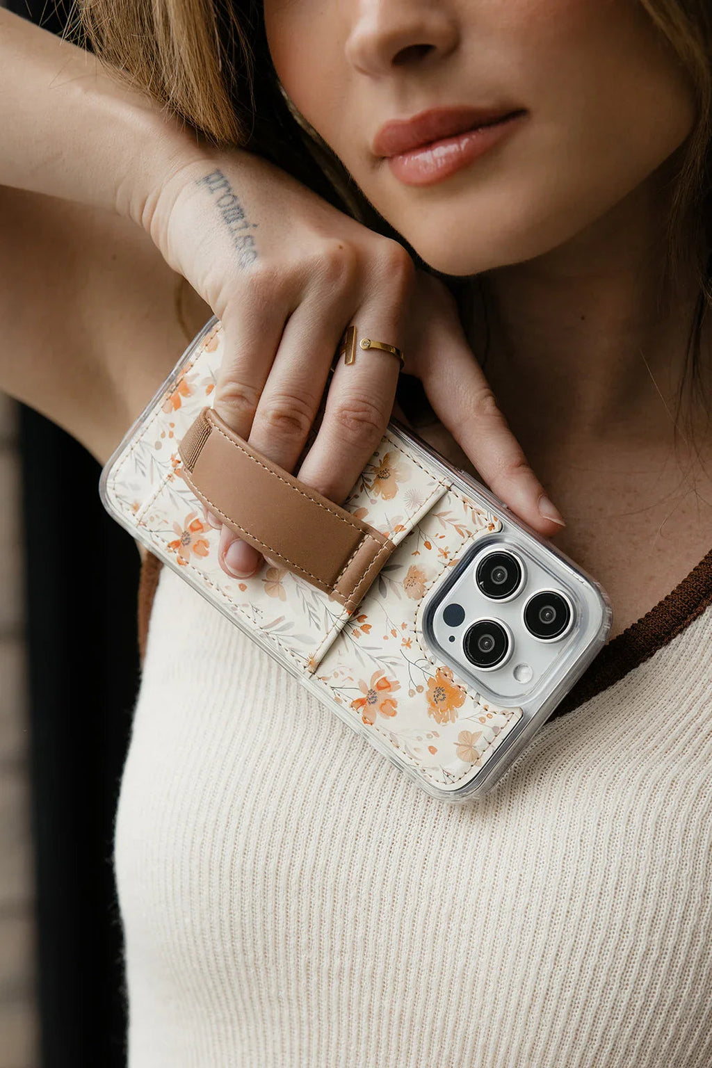 CC IPHONE CASE WITH WALLET AND STRAP PINK