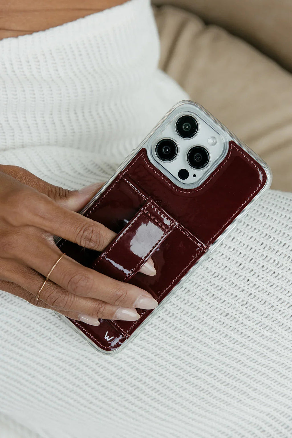 CC IPHONE CASE WITH WALLET AND STRAP WHITE
