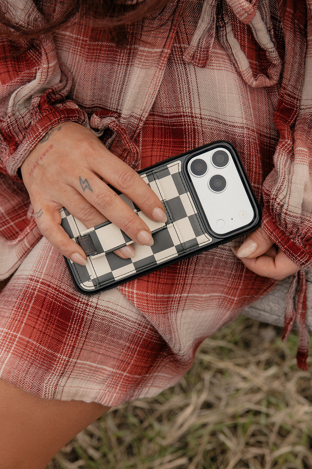 GG IPHONE CASE WITH WALLET