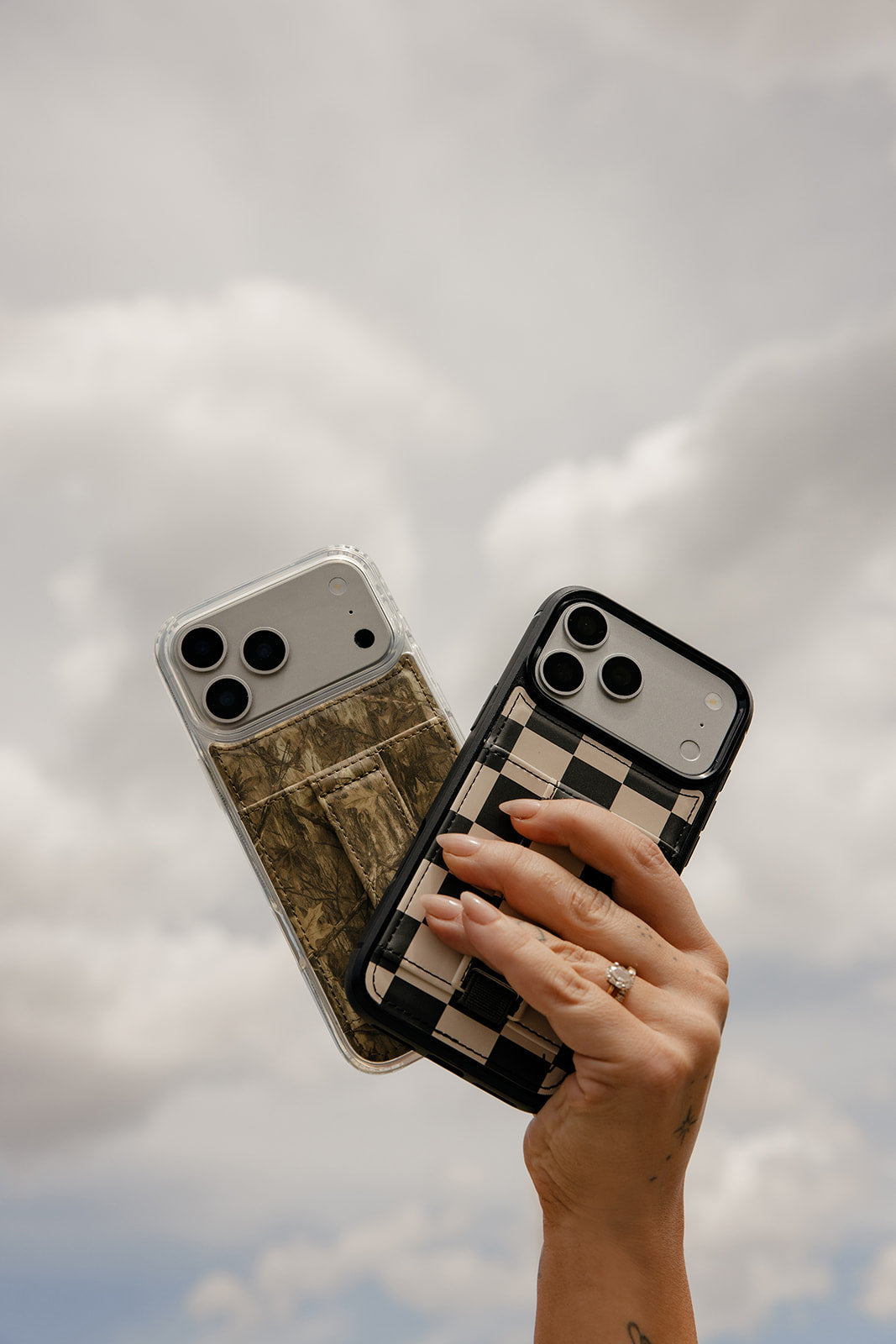 LEATHER SERPENTINE PR PHONE CASE WITH CARD HOLDER