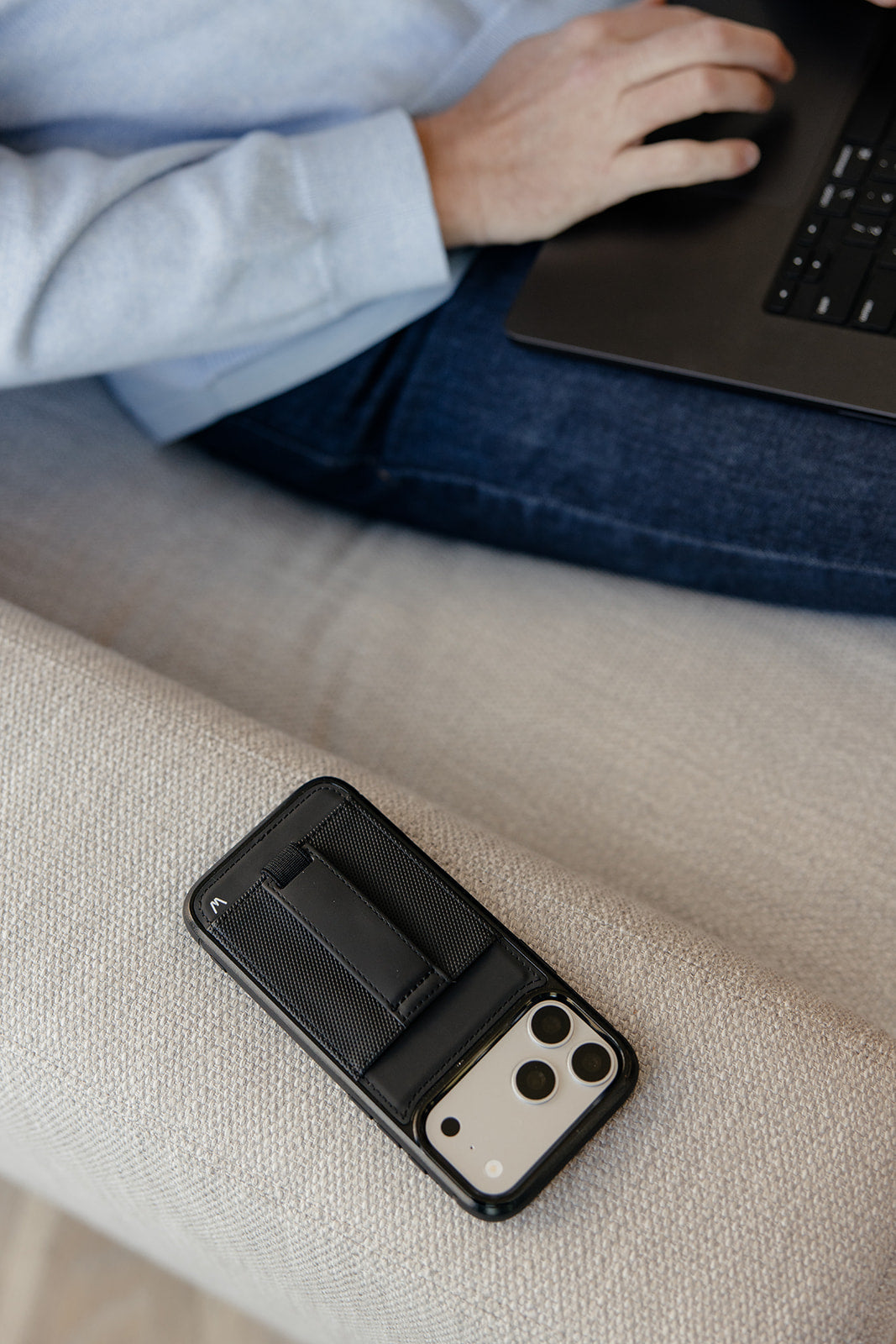 LEATHER SERPENTINE PR PHONE CASE WITH CARD HOLDER